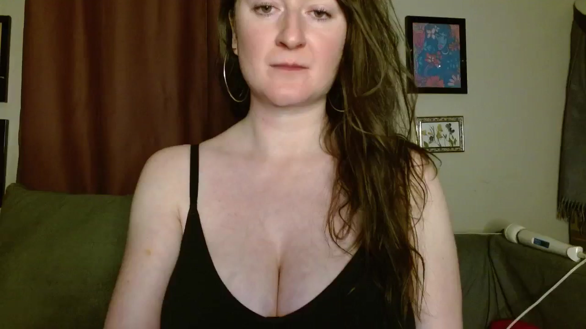 Gallery image thumbnail from RadiantLacy's myfreecams stream on, 05/16/2024, 10:16 image 14 of 20