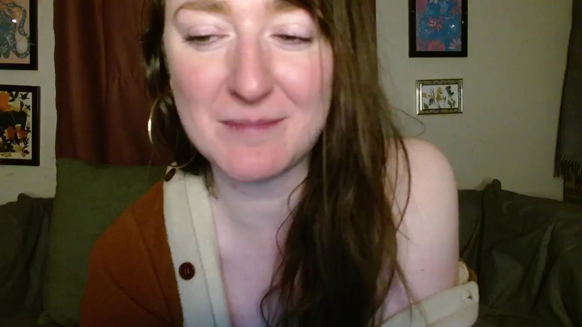 Gallery image thumbnail from RadiantLacy's myfreecams stream on, 05/19/2024, 10:47 image 5 of 20