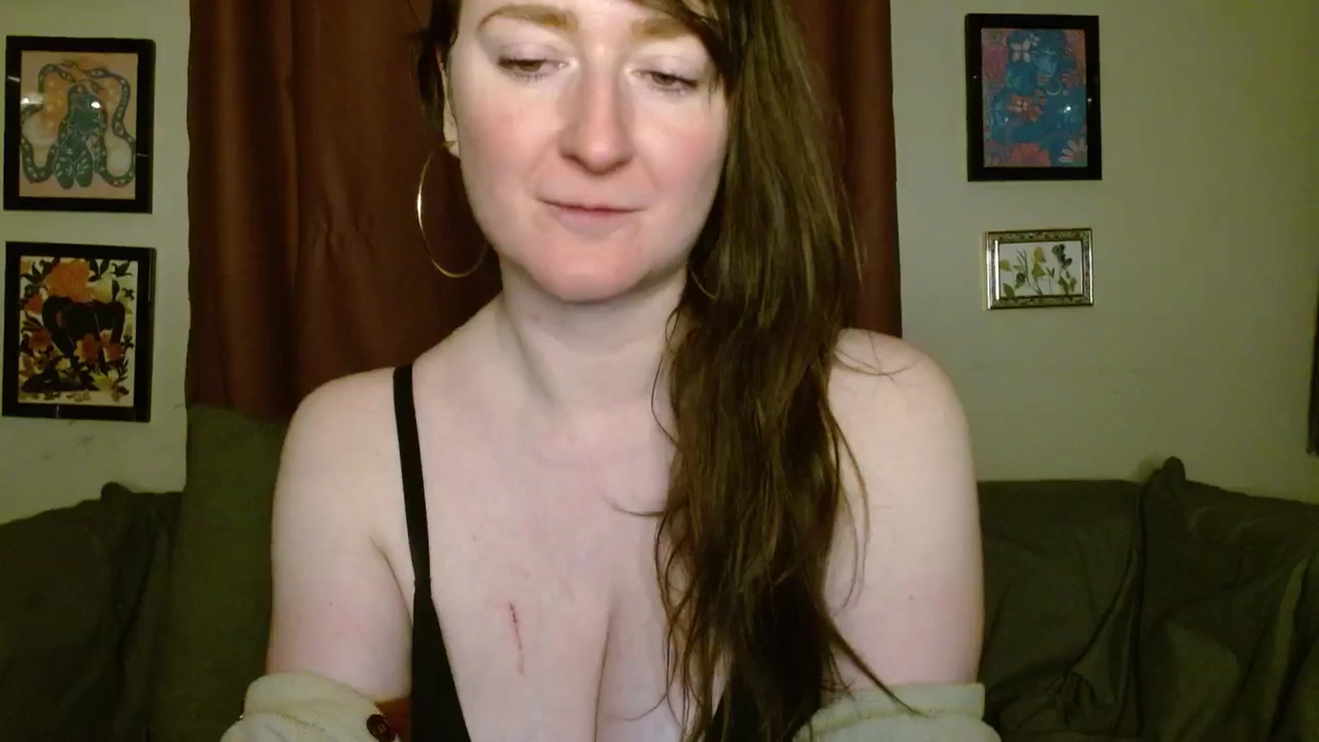 Gallery image thumbnail from RadiantLacy's myfreecams stream on, 05/19/2024, 10:47 image 4 of 20