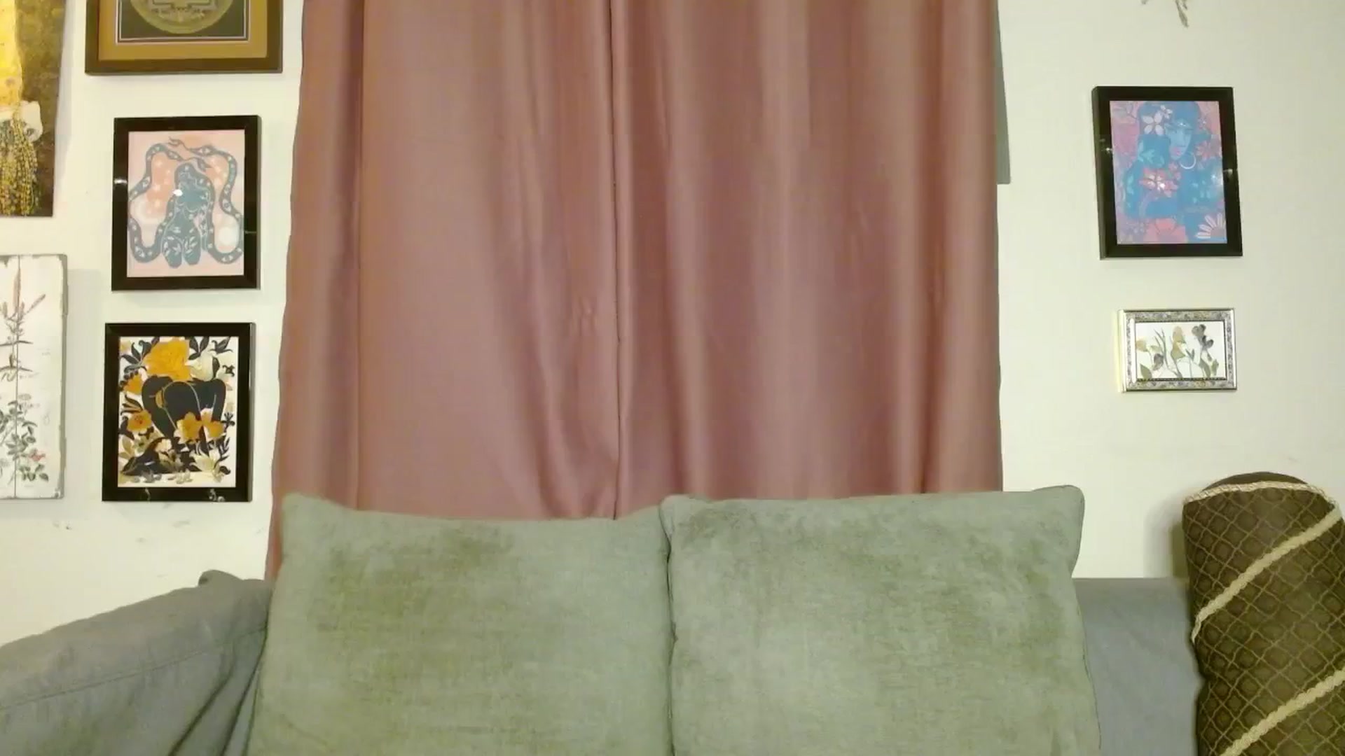 Gallery image thumbnail from RadiantLacy's myfreecams stream on, 06/12/2024, 10:29 image 16 of 20