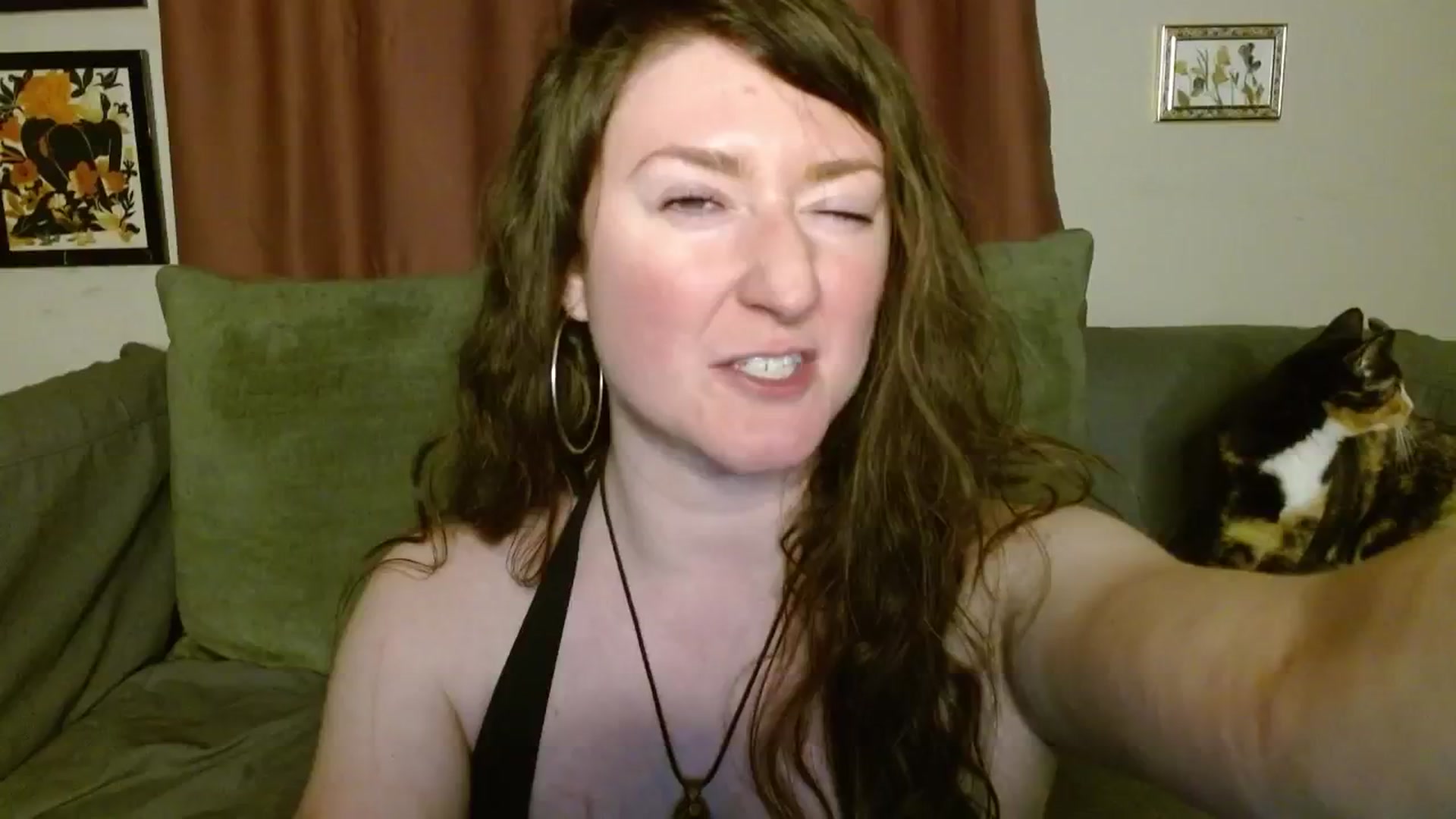 Gallery image thumbnail from RadiantLacy's myfreecams stream on, 06/15/2024, 11:40 image 14 of 20