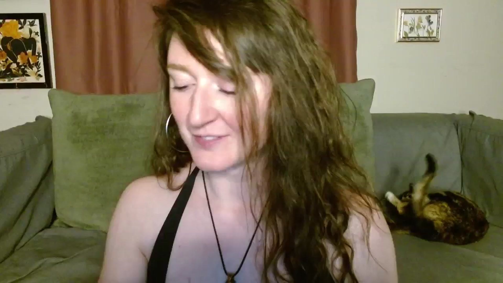 Gallery image thumbnail from RadiantLacy's myfreecams stream on, 06/15/2024, 11:40 image 10 of 20