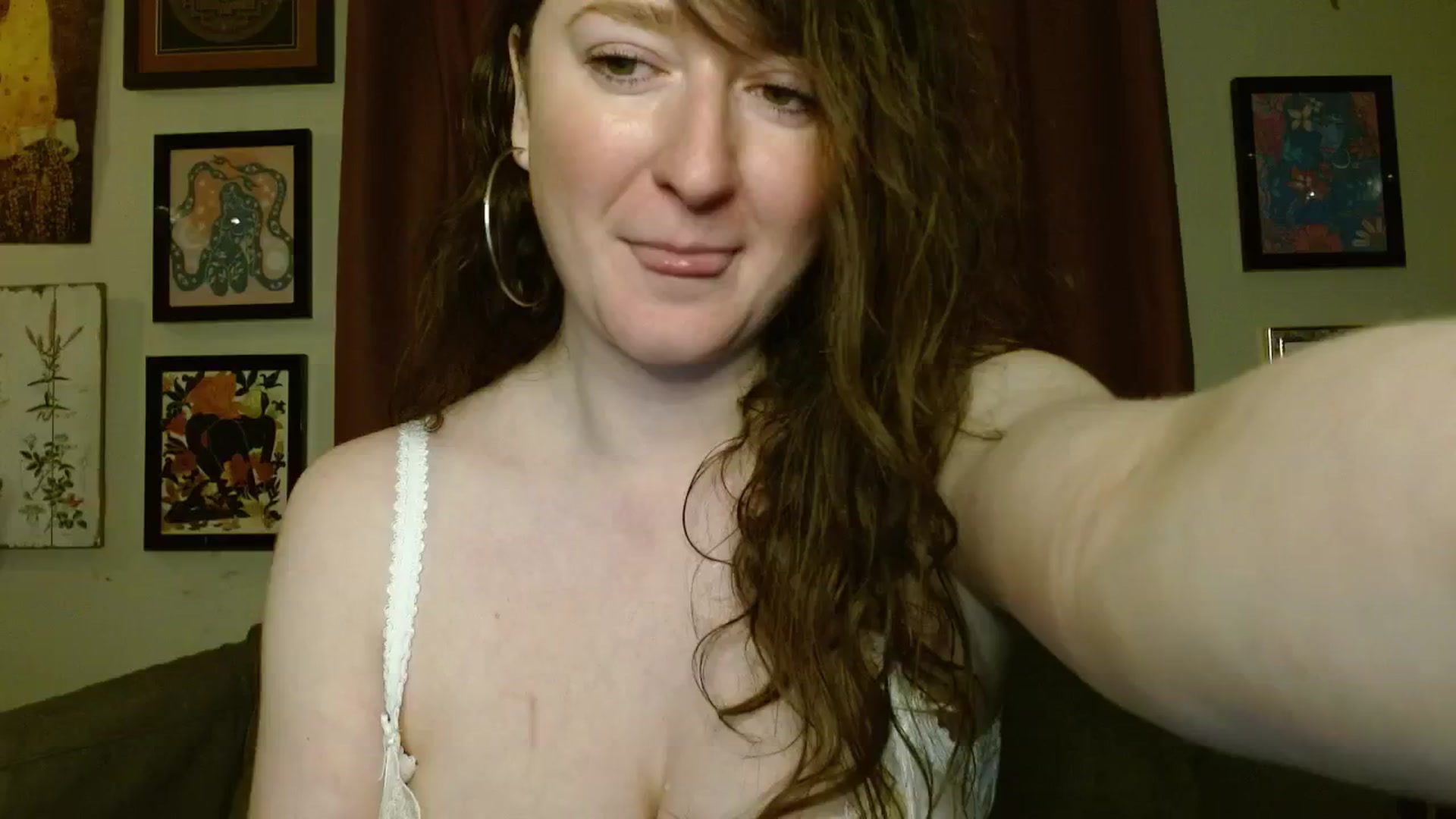 Gallery image thumbnail from RadiantLacy's myfreecams stream on, 06/18/2024, 09:18 image 18 of 20