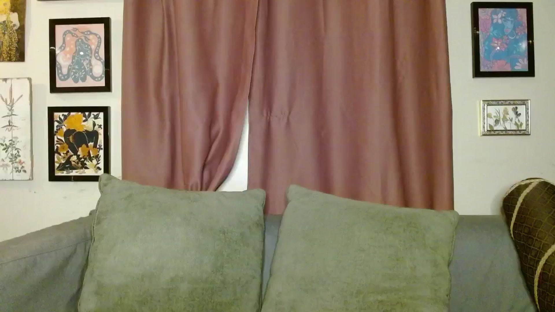 Gallery image thumbnail from RadiantLacy's myfreecams stream on, 06/18/2024, 09:18 image 15 of 20