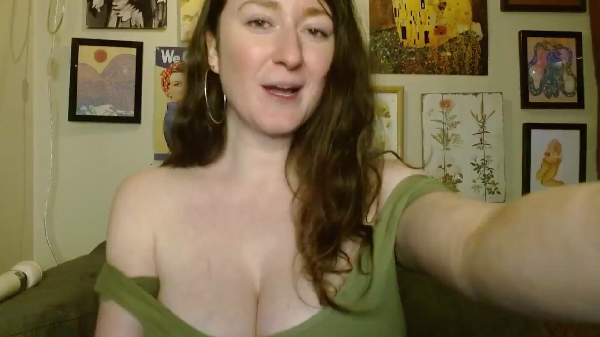 Gallery image thumbnail from RadiantLacy's myfreecams stream on, 08/14/2024, 12:48 image 8 of 20