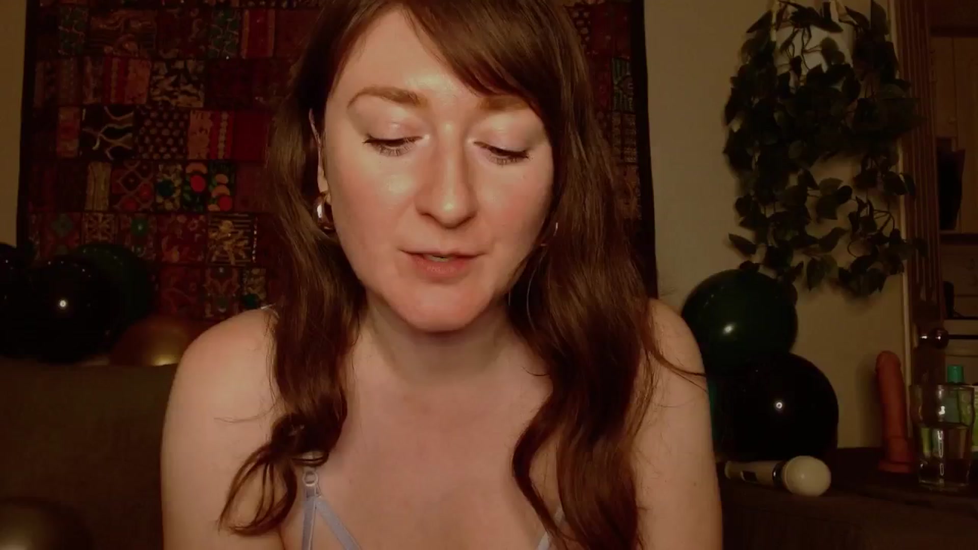 Gallery image thumbnail from RadiantLacy's myfreecams stream on, 11/18/2024, 23:20 image 13 of 20