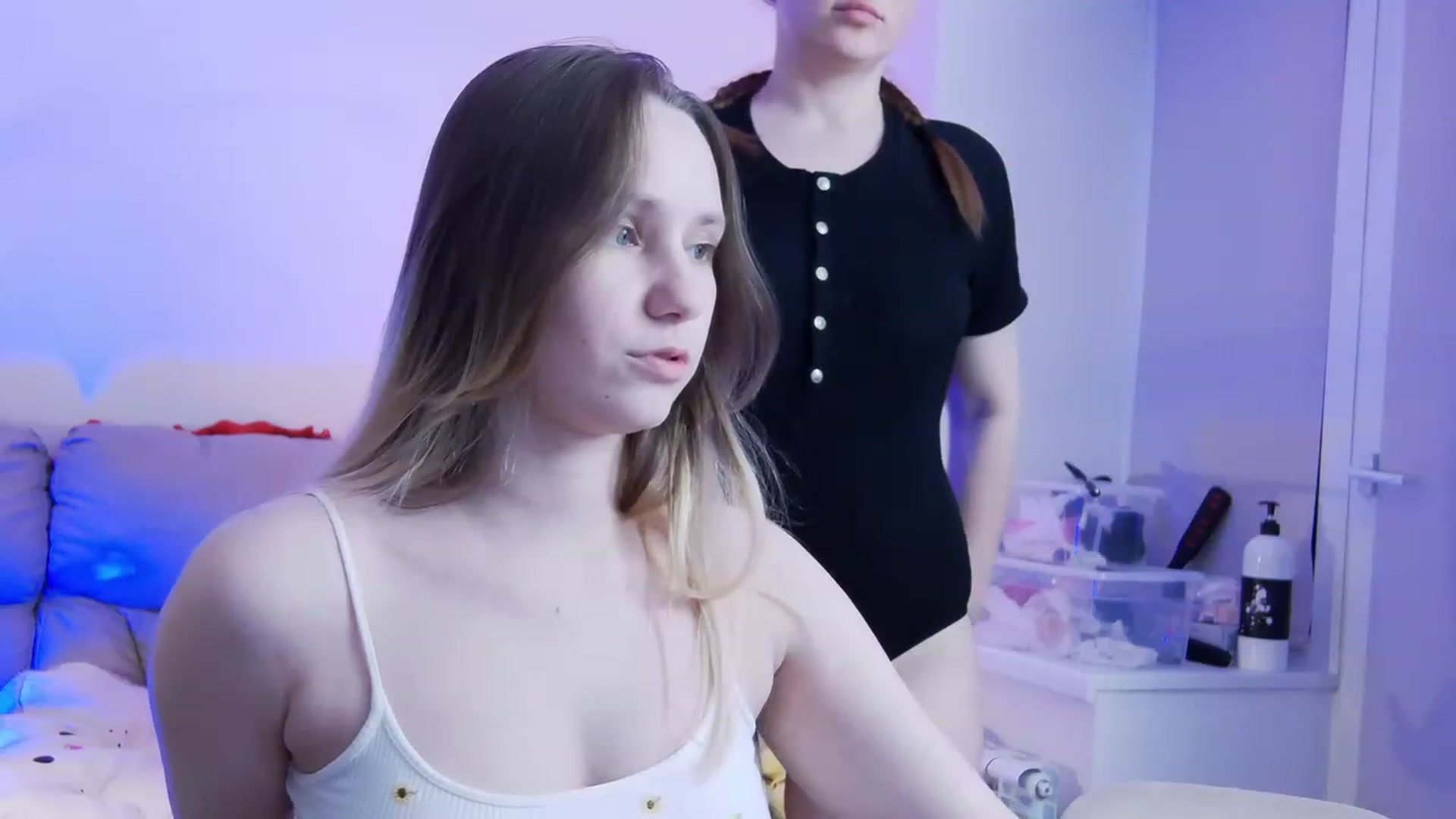 Gallery image thumbnail from Radiants__two's myfreecams stream on, 09/03/2023, 18:09 image 20 of 20