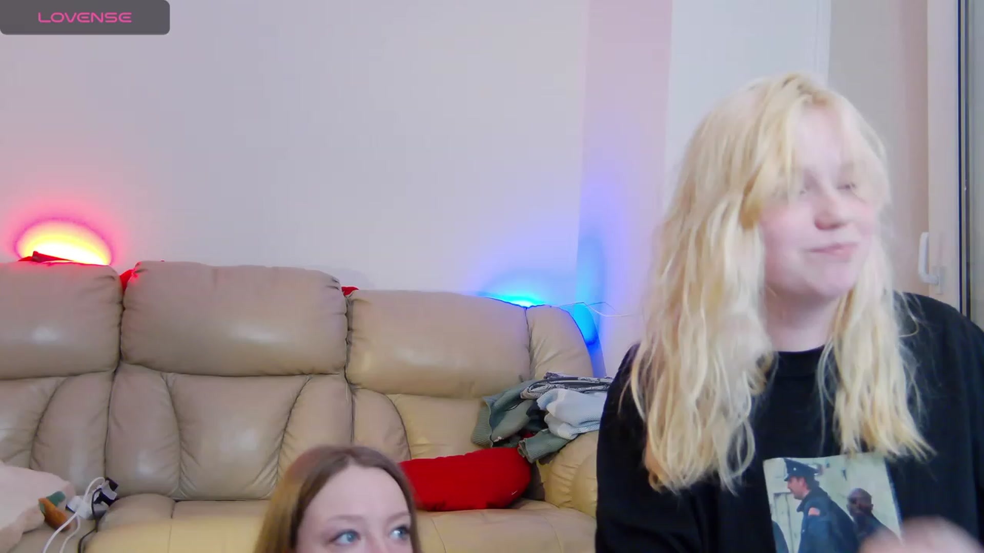 Gallery image thumbnail from Radiants__two's myfreecams stream on, 09/18/2023, 24:21 image 3 of 20
