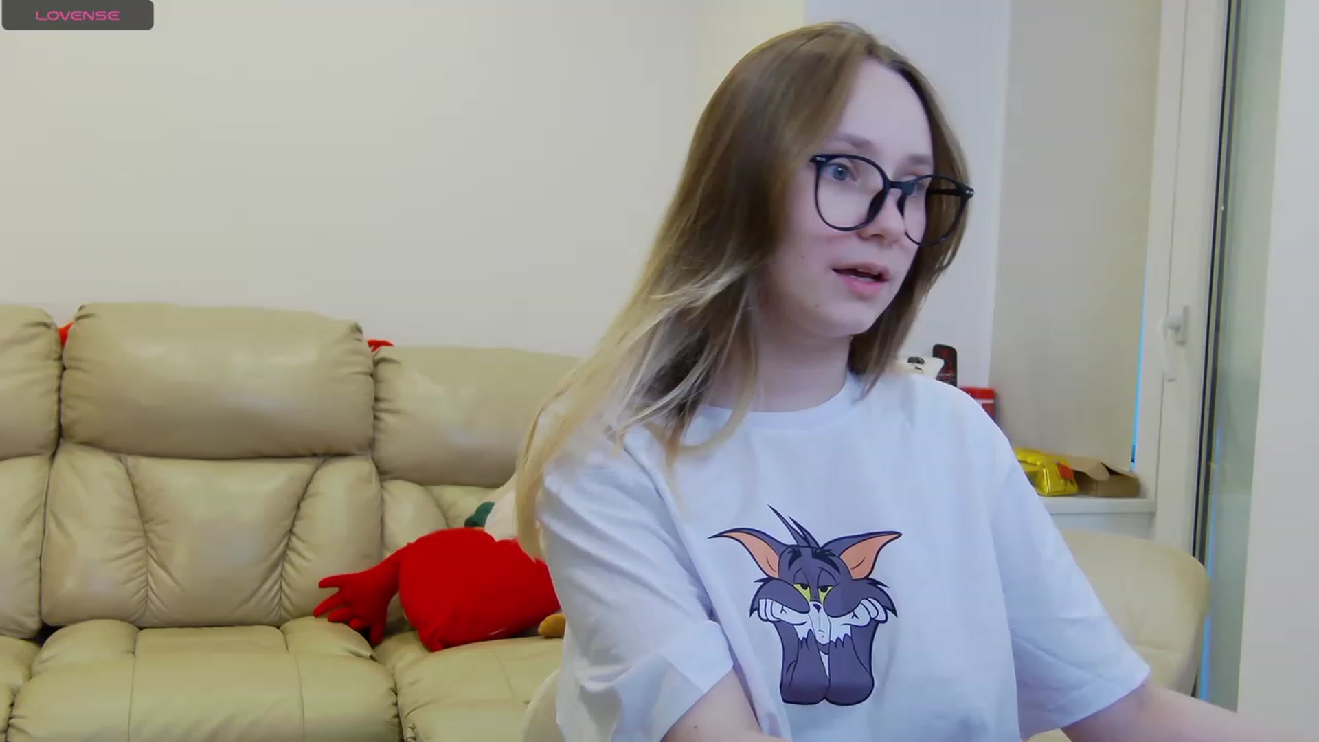 Gallery image thumbnail from Radiants__two's myfreecams stream on, 09/18/2023, 15:38 image 15 of 20