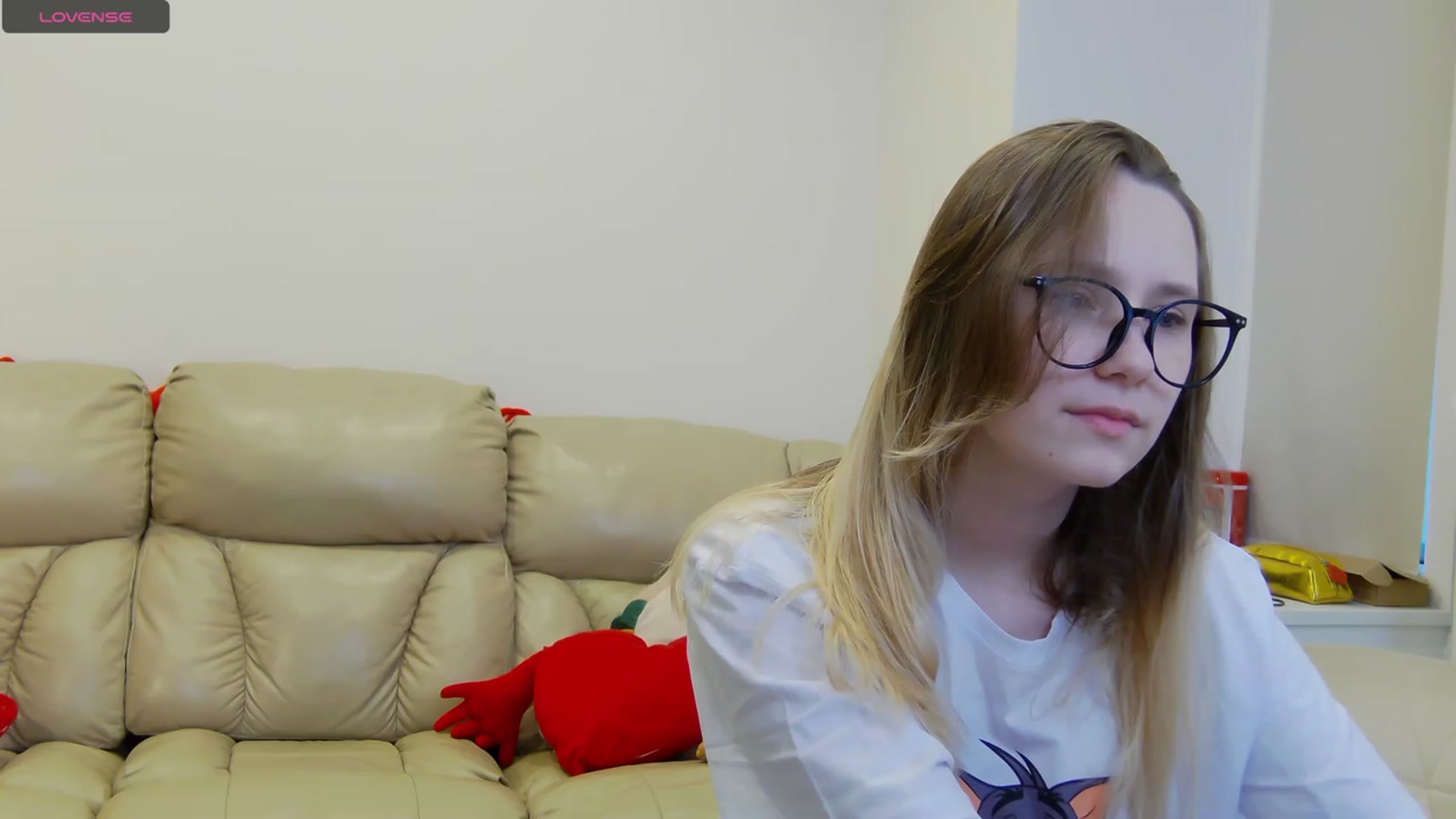 Gallery image thumbnail from Radiants__two's myfreecams stream on, 09/18/2023, 15:38 image 4 of 20