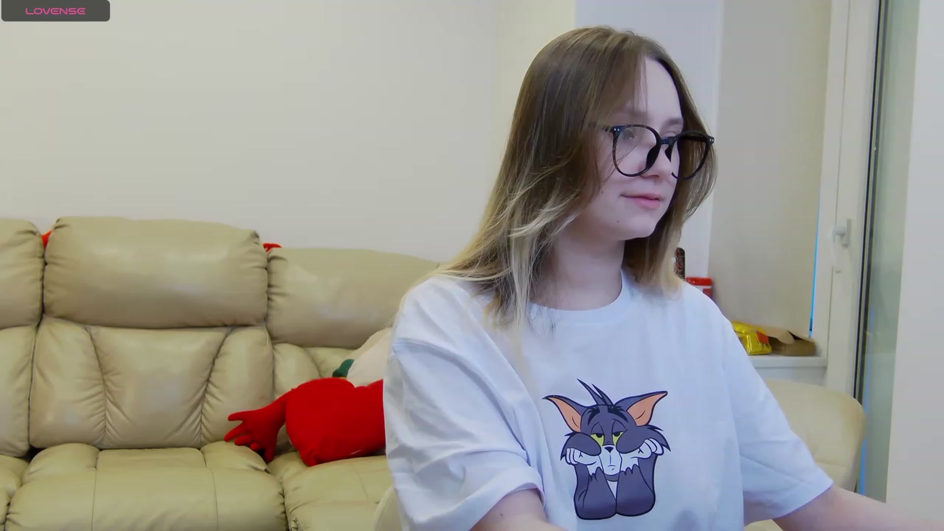 Gallery image thumbnail from Radiants__two's myfreecams stream on, 09/18/2023, 15:38 image 17 of 20