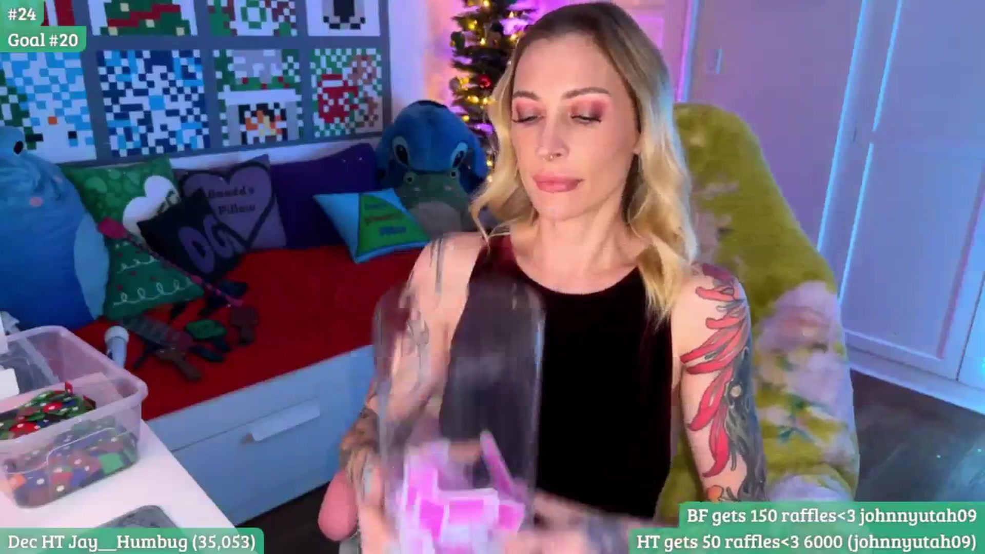 Gallery image thumbnail from RaeRiley's myfreecams stream on, 01/01/2026, 05:43 image 10 of 20