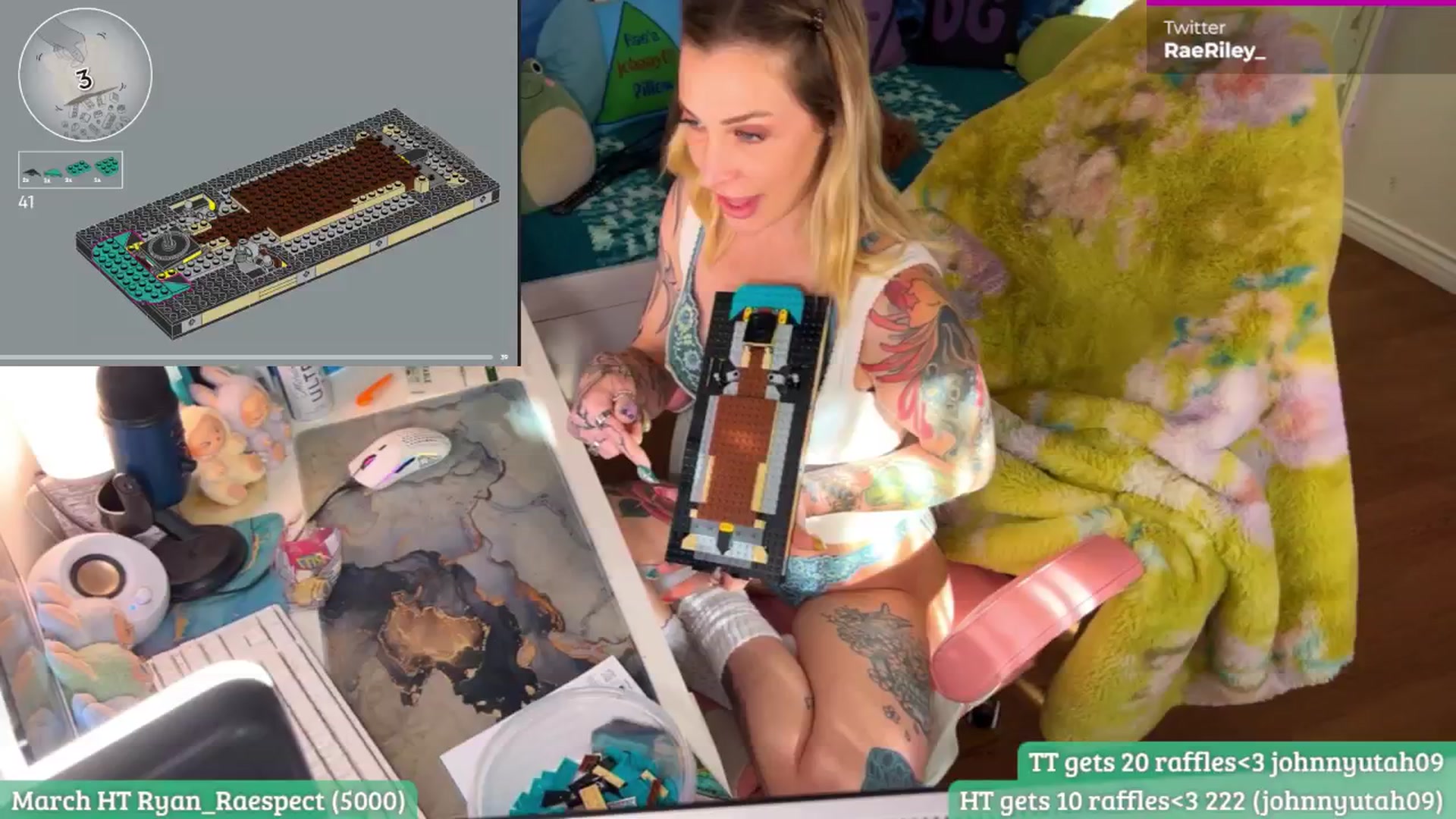 Gallery image thumbnail from RaeRiley's myfreecams stream on, 03/30/2026, 24:37 image 17 of 20