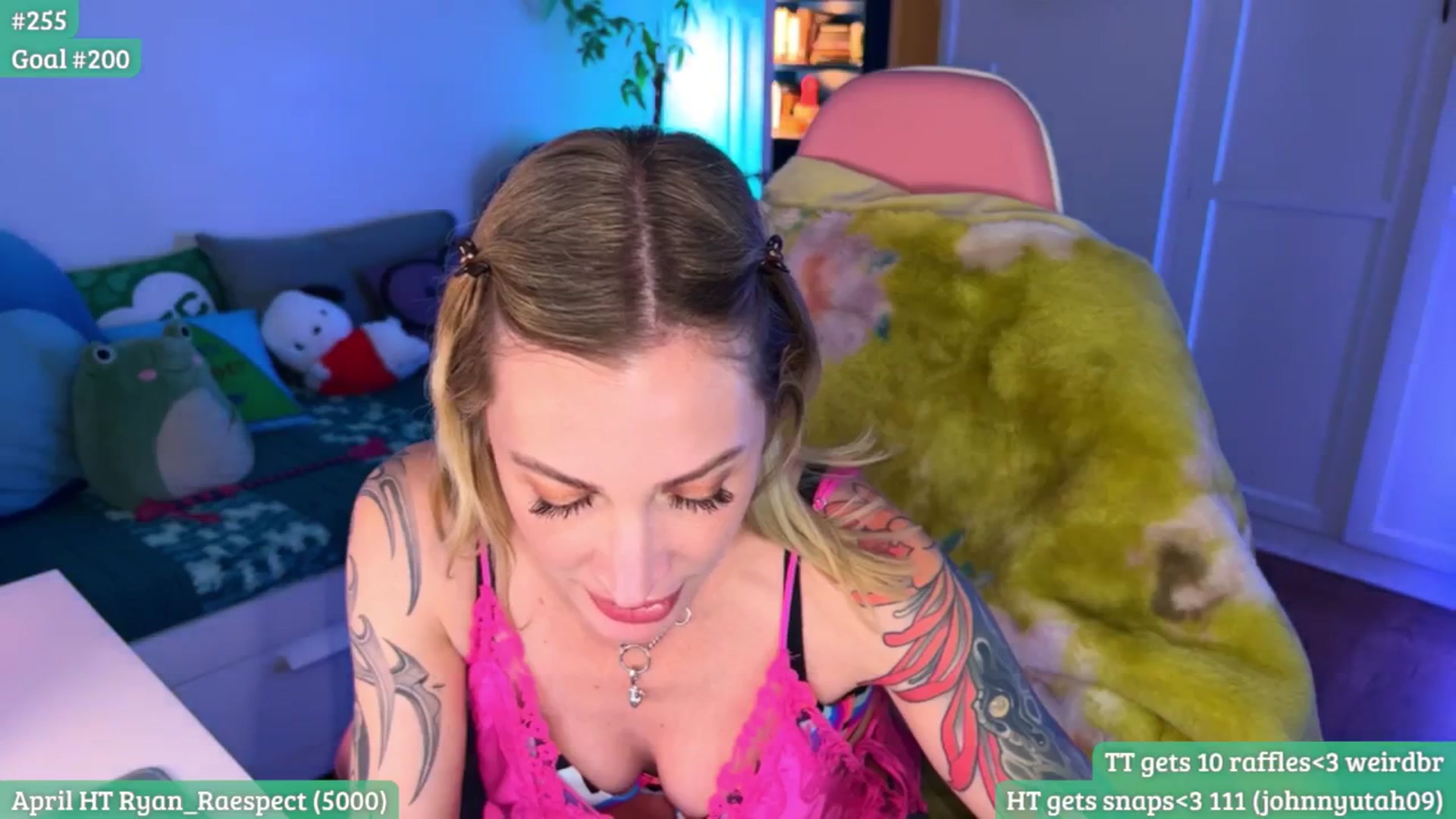Gallery image thumbnail from RaeRiley's myfreecams stream on, 04/04/2026, 03:17 image 18 of 20