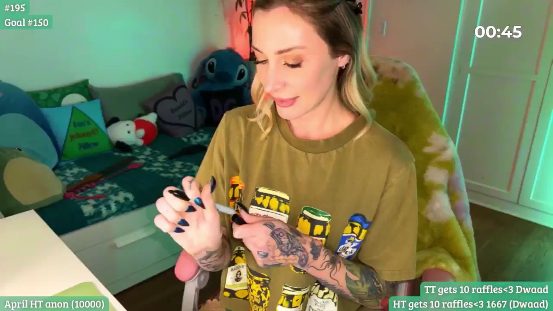 Gallery image thumbnail from RaeRiley's myfreecams stream on, 04/16/2026, 03:46 image 16 of 20
