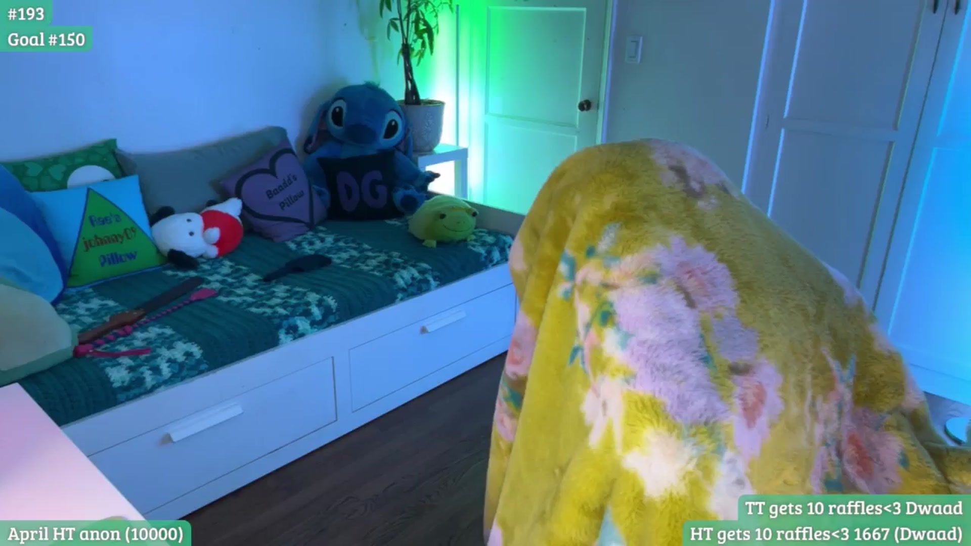 Gallery image thumbnail from RaeRiley's myfreecams stream on, 04/16/2026, 03:46 image 18 of 20