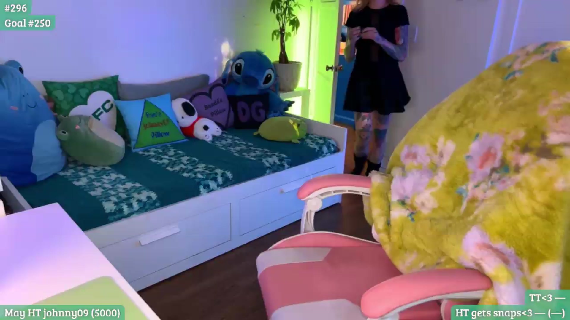 Gallery image thumbnail from RaeRiley's myfreecams stream on, 05/09/2026, 05:03 image 2 of 20