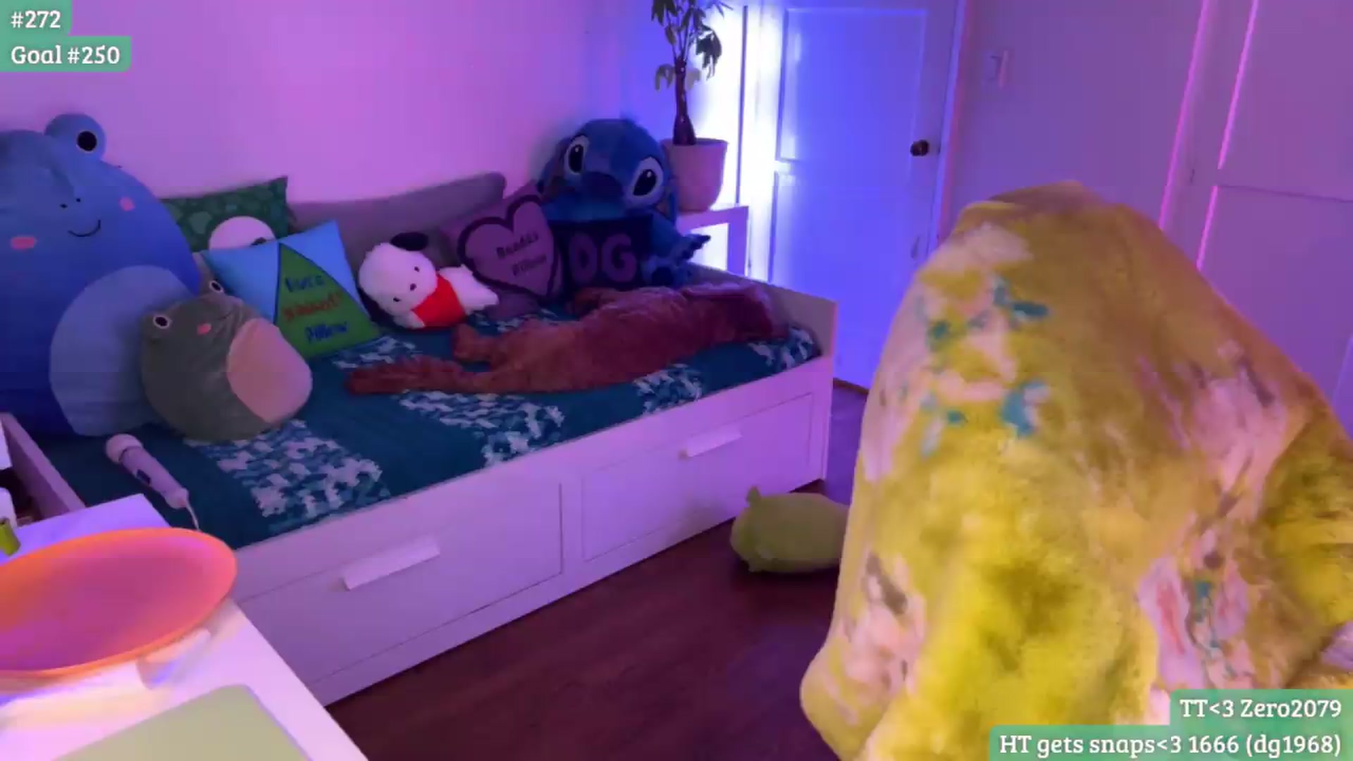 Gallery image thumbnail from RaeRiley's myfreecams stream on, 05/14/2026, 03:57 image 14 of 20