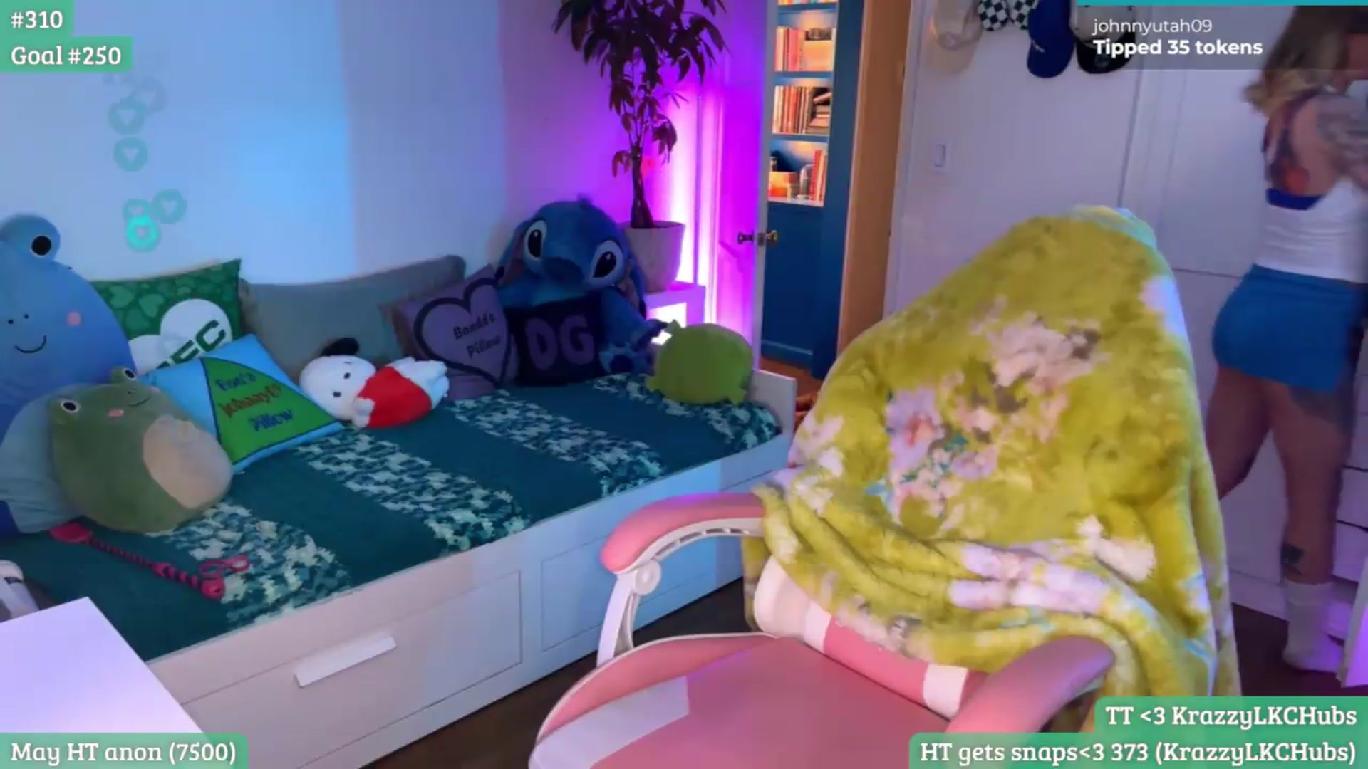 Gallery image thumbnail from RaeRiley's myfreecams stream on, 05/20/2026, 05:25 image 5 of 20