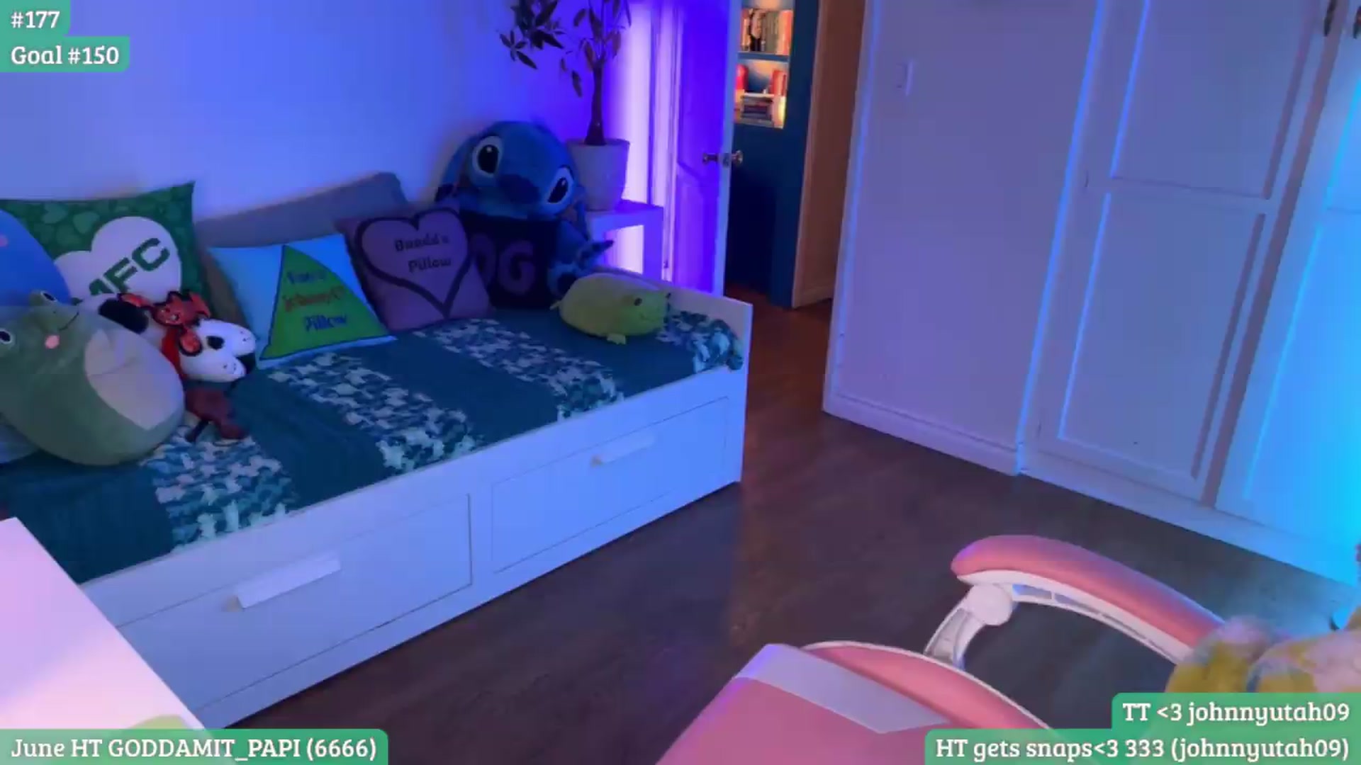 Gallery image thumbnail from RaeRiley's myfreecams stream on, 06/16/2026, 03:17 image 16 of 20