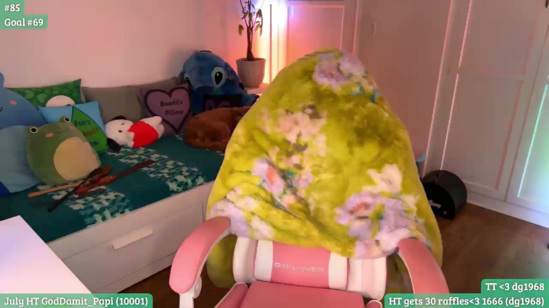 Gallery image thumbnail from RaeRiley's myfreecams stream on, 07/09/2026, 04:32 image 11 of 20