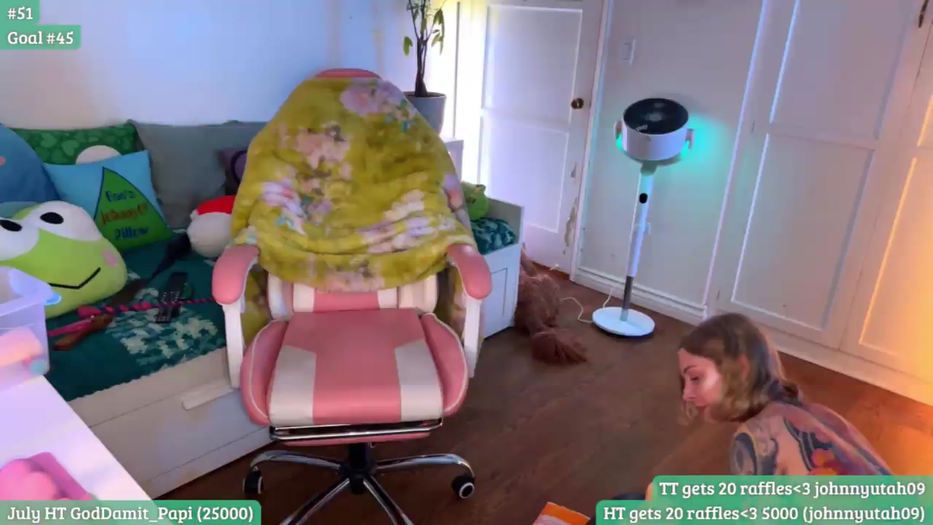 Gallery image thumbnail from RaeRiley's myfreecams stream on, 07/23/2026, 04:57 image 9 of 20