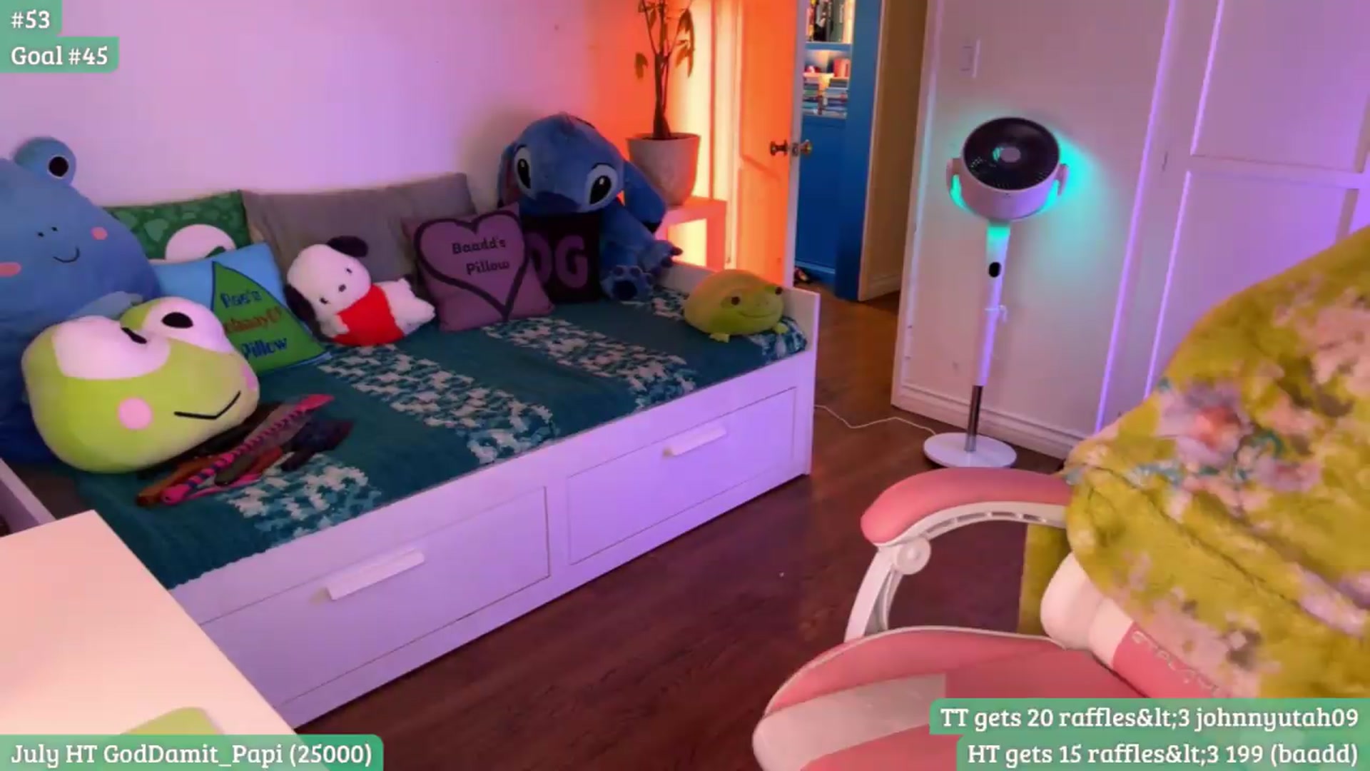 Gallery image thumbnail from RaeRiley's myfreecams stream on, 07/27/2026, 02:54 image 16 of 20