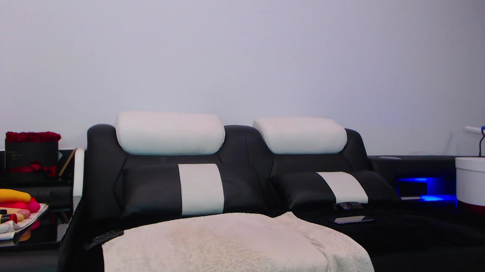 Gallery image thumbnail from RahellaStar's myfreecams stream on, 03/11/2023, 15:13 image 2 of 20