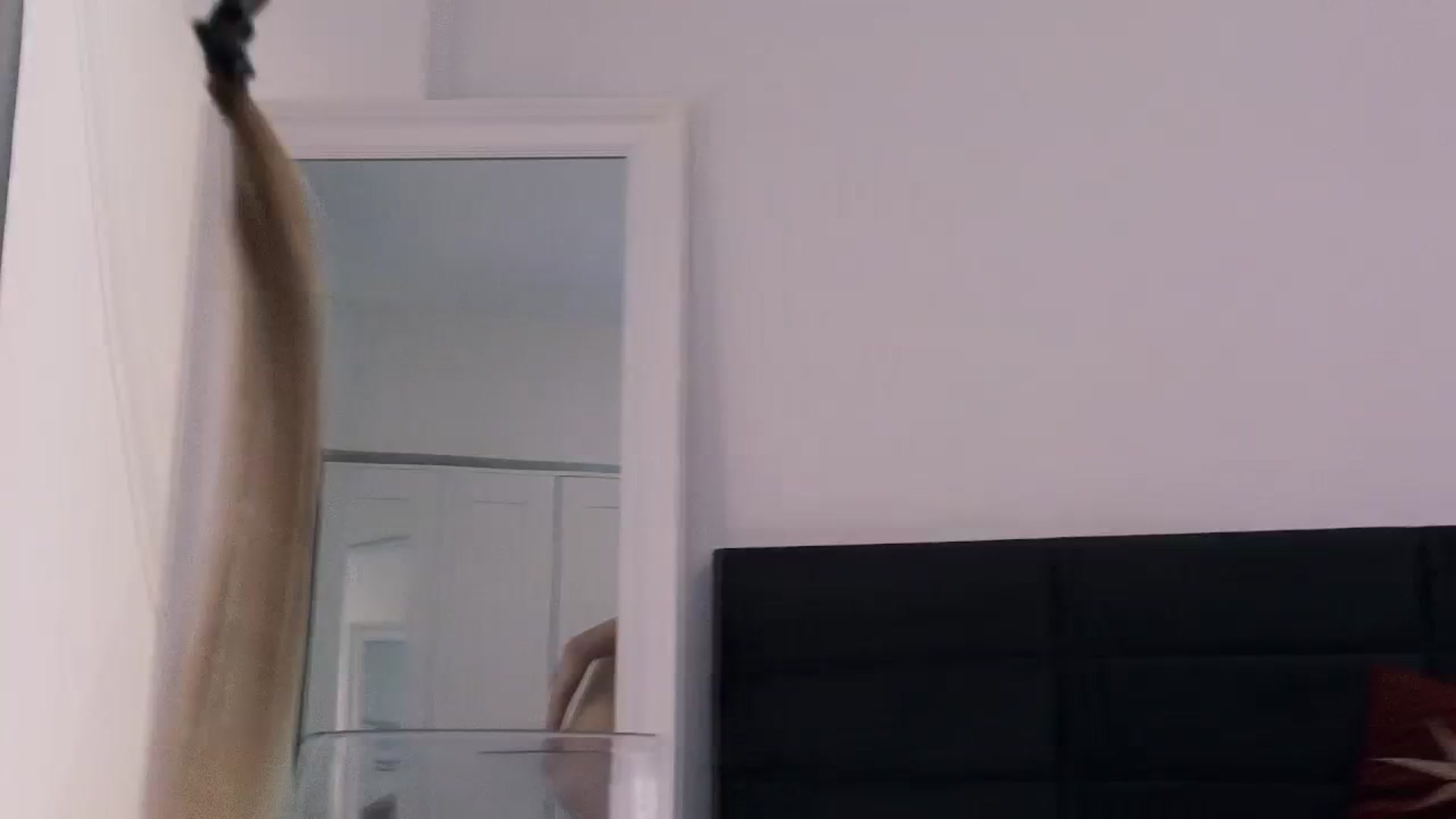 Gallery image thumbnail from Raianna_'s myfreecams stream on, 04/29/2025, 07:18 image 1 of 20