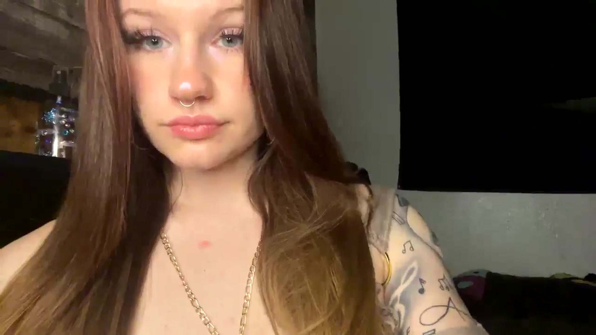 Gallery image thumbnail from RainStormin's myfreecams stream on, 03/03/2025, 06:57 image 15 of 20