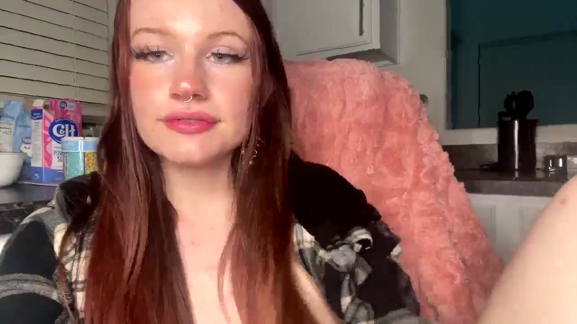 Gallery image thumbnail from RainStormin's myfreecams stream on, 03/08/2025, 12:54 image 19 of 20