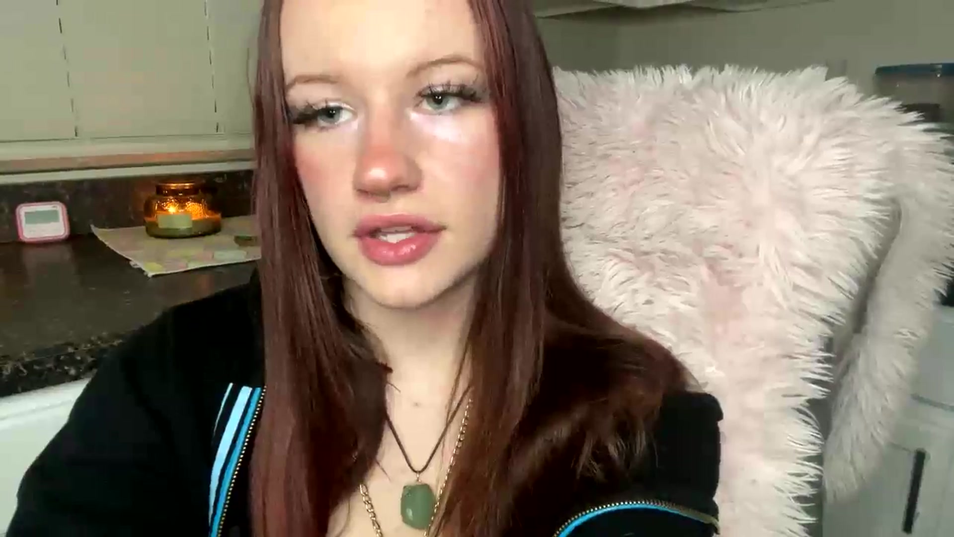 Gallery image thumbnail from RainStormin's myfreecams stream on, 03/09/2025, 08:56 image 8 of 20