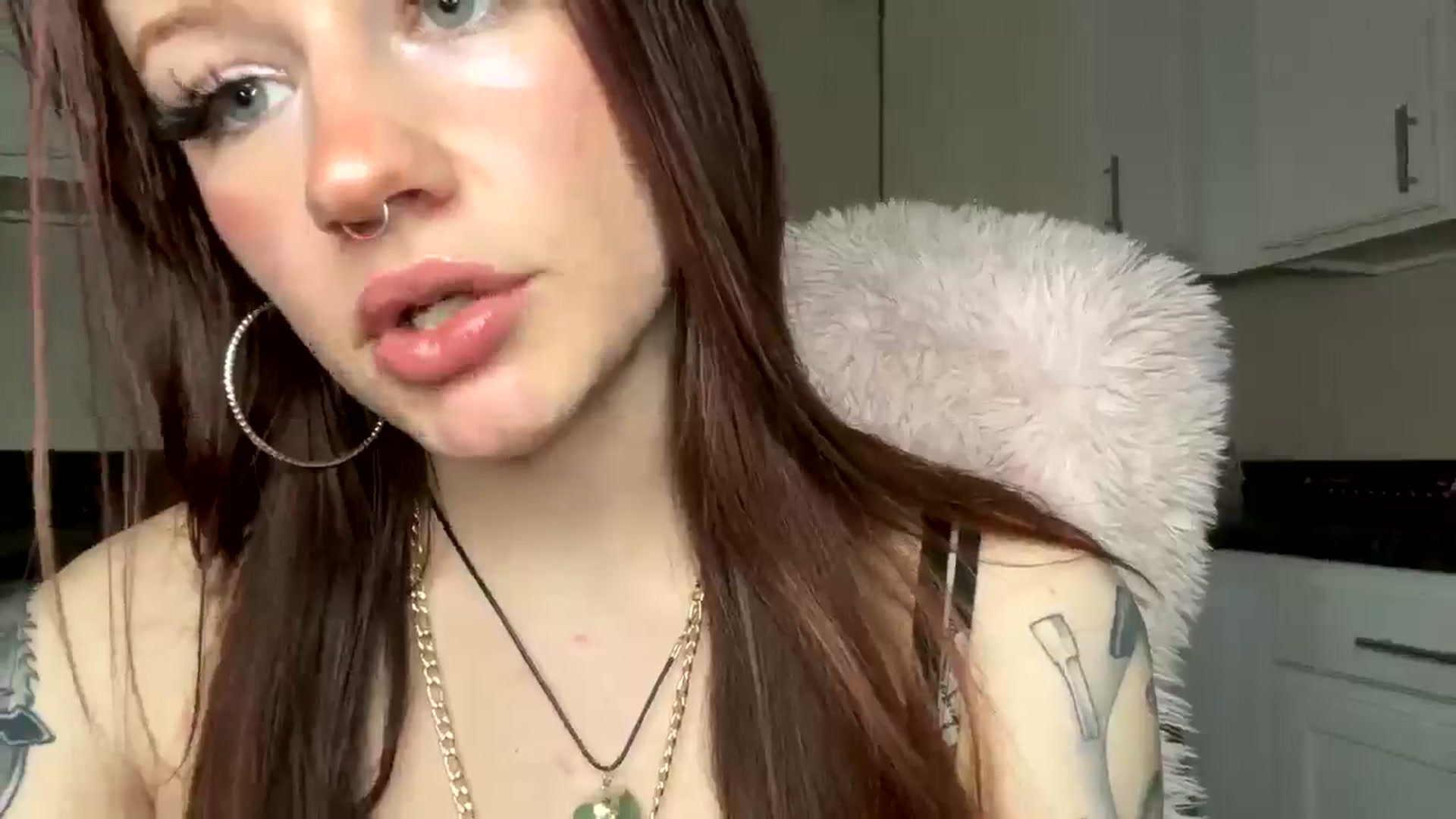 Gallery image thumbnail from RainStormin's myfreecams stream on, 03/09/2025, 09:46 image 16 of 20