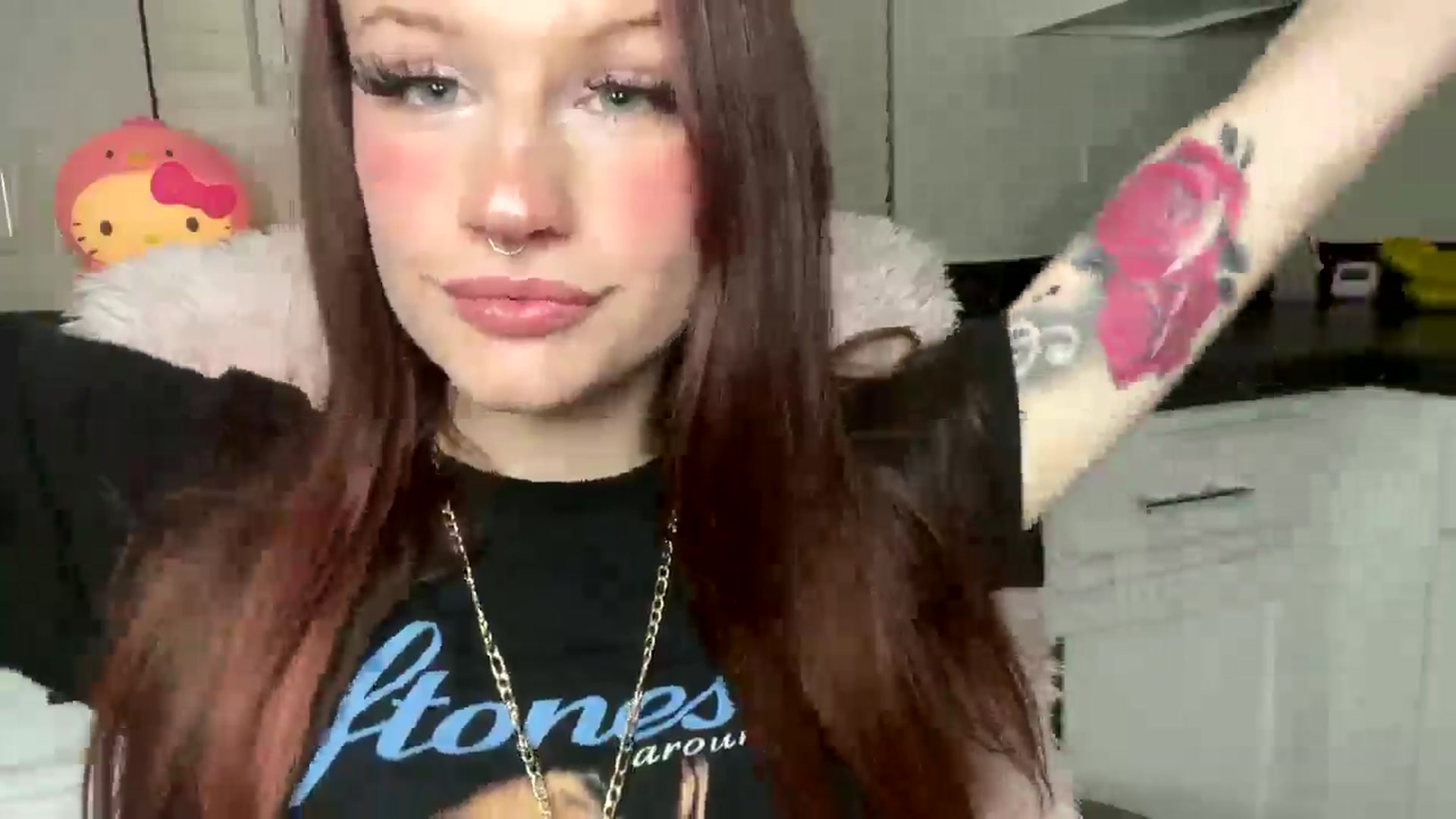 Gallery image thumbnail from RainStormin's myfreecams stream on, 03/10/2025, 06:25 image 20 of 20