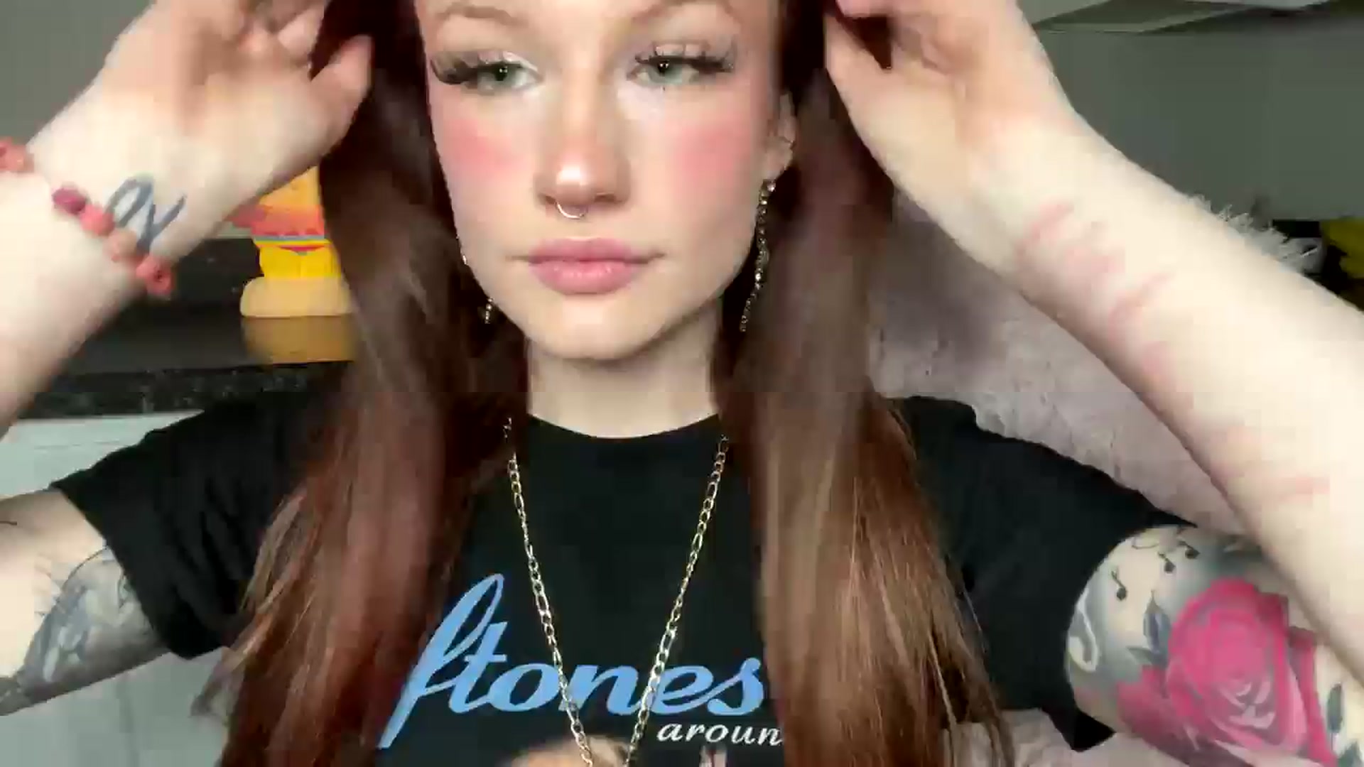 Gallery image thumbnail from RainStormin's myfreecams stream on, 03/10/2025, 06:25 image 12 of 20