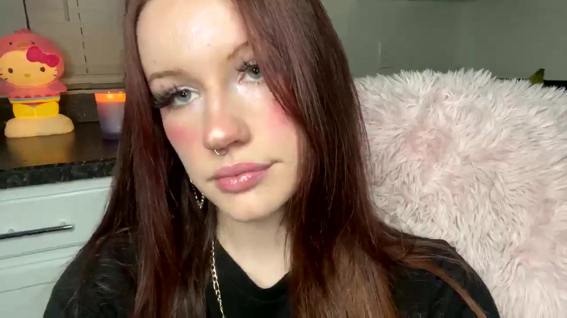 Gallery image thumbnail from RainStormin's myfreecams stream on, 03/10/2025, 06:25 image 4 of 20