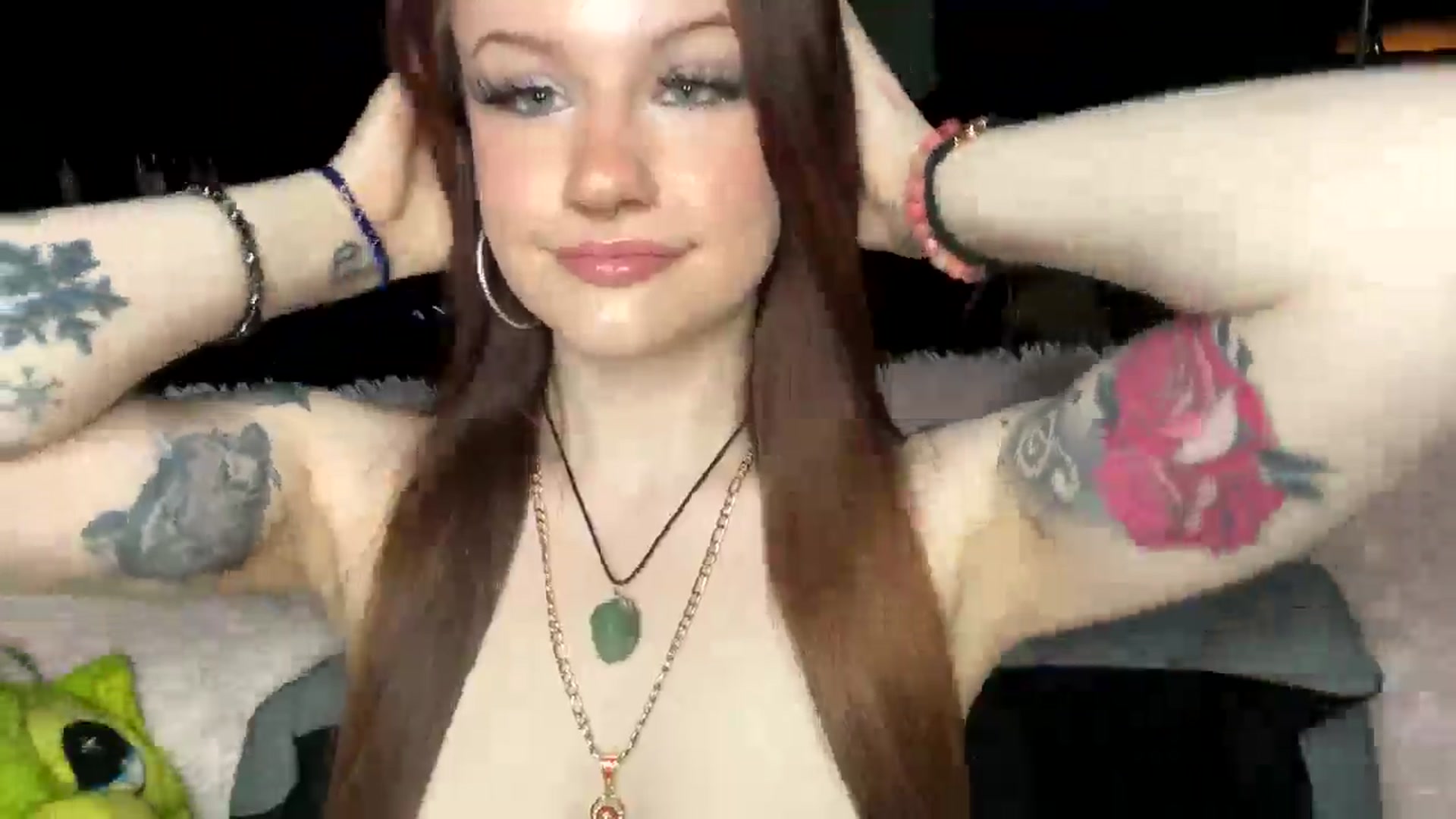 Gallery image thumbnail from RainStormin's myfreecams stream on, 03/12/2025, 03:54 image 10 of 20