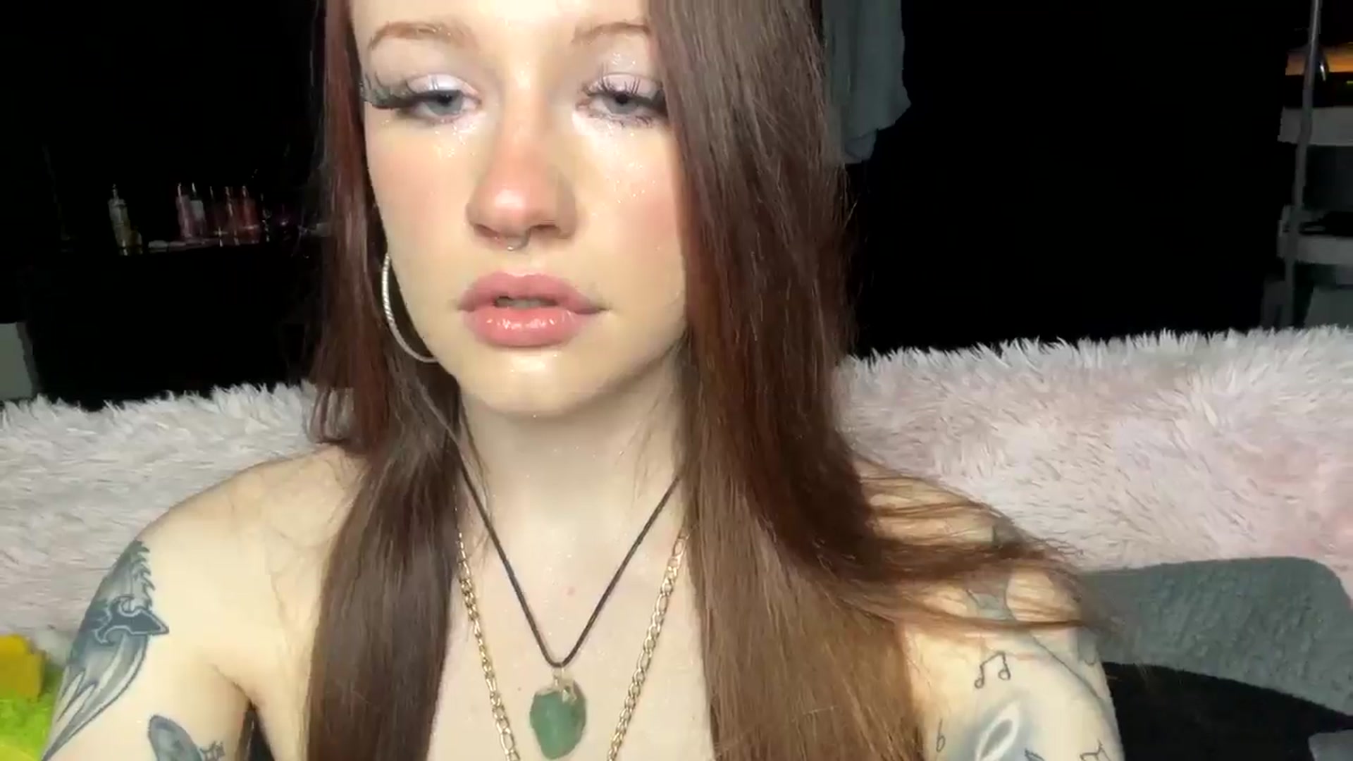 Gallery image thumbnail from RainStormin's myfreecams stream on, 03/12/2025, 03:54 image 18 of 20