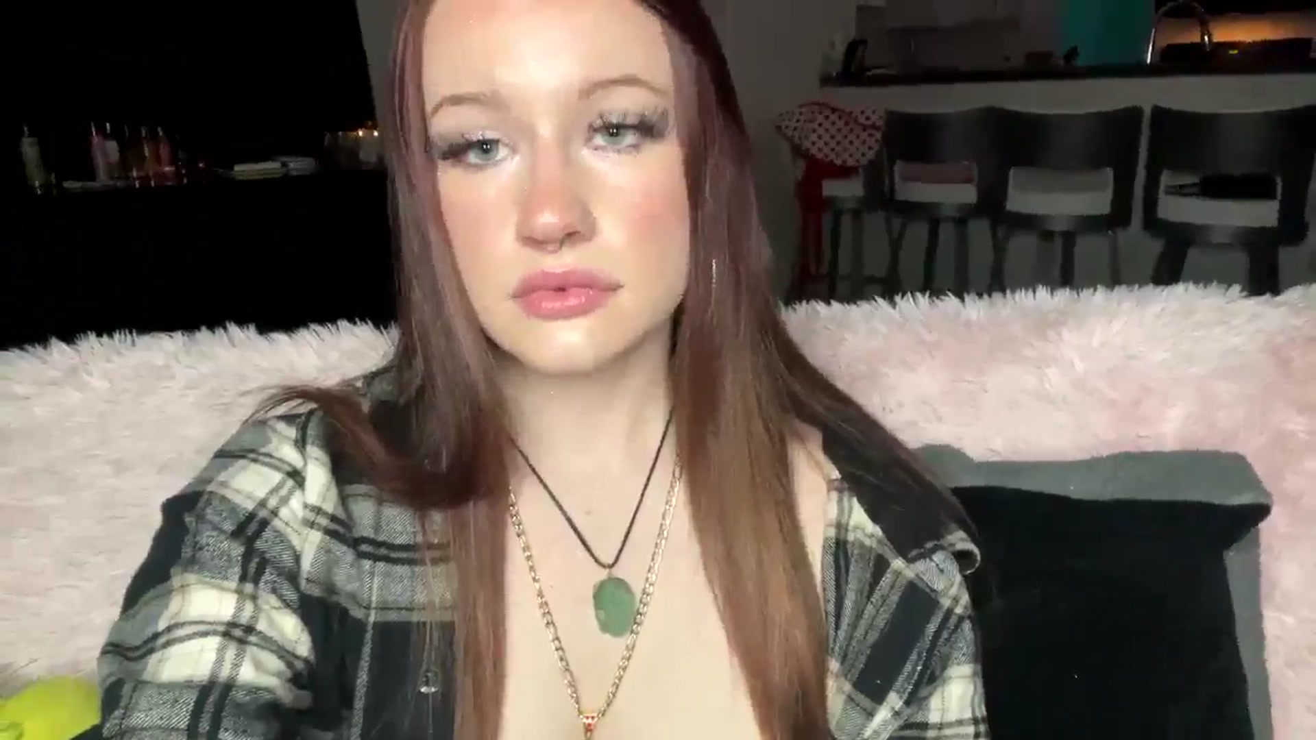 Gallery image thumbnail from RainStormin's myfreecams stream on, 03/12/2025, 04:56 image 17 of 20