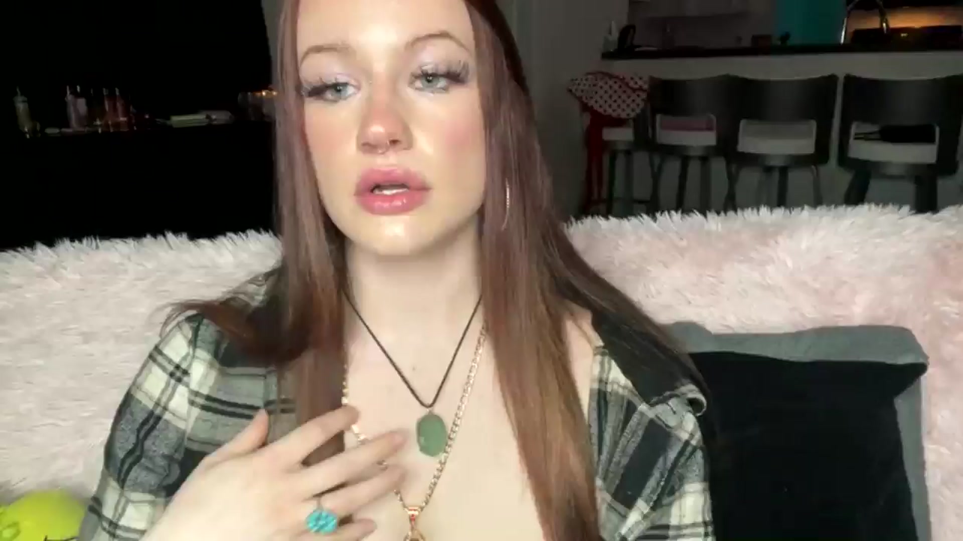 Gallery image thumbnail from RainStormin's myfreecams stream on, 03/12/2025, 04:56 image 19 of 20