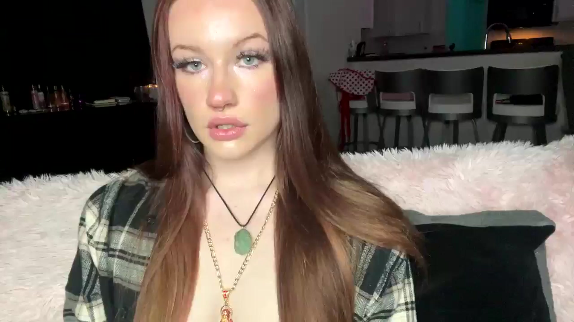 Gallery image thumbnail from RainStormin's myfreecams stream on, 03/12/2025, 04:56 image 10 of 20