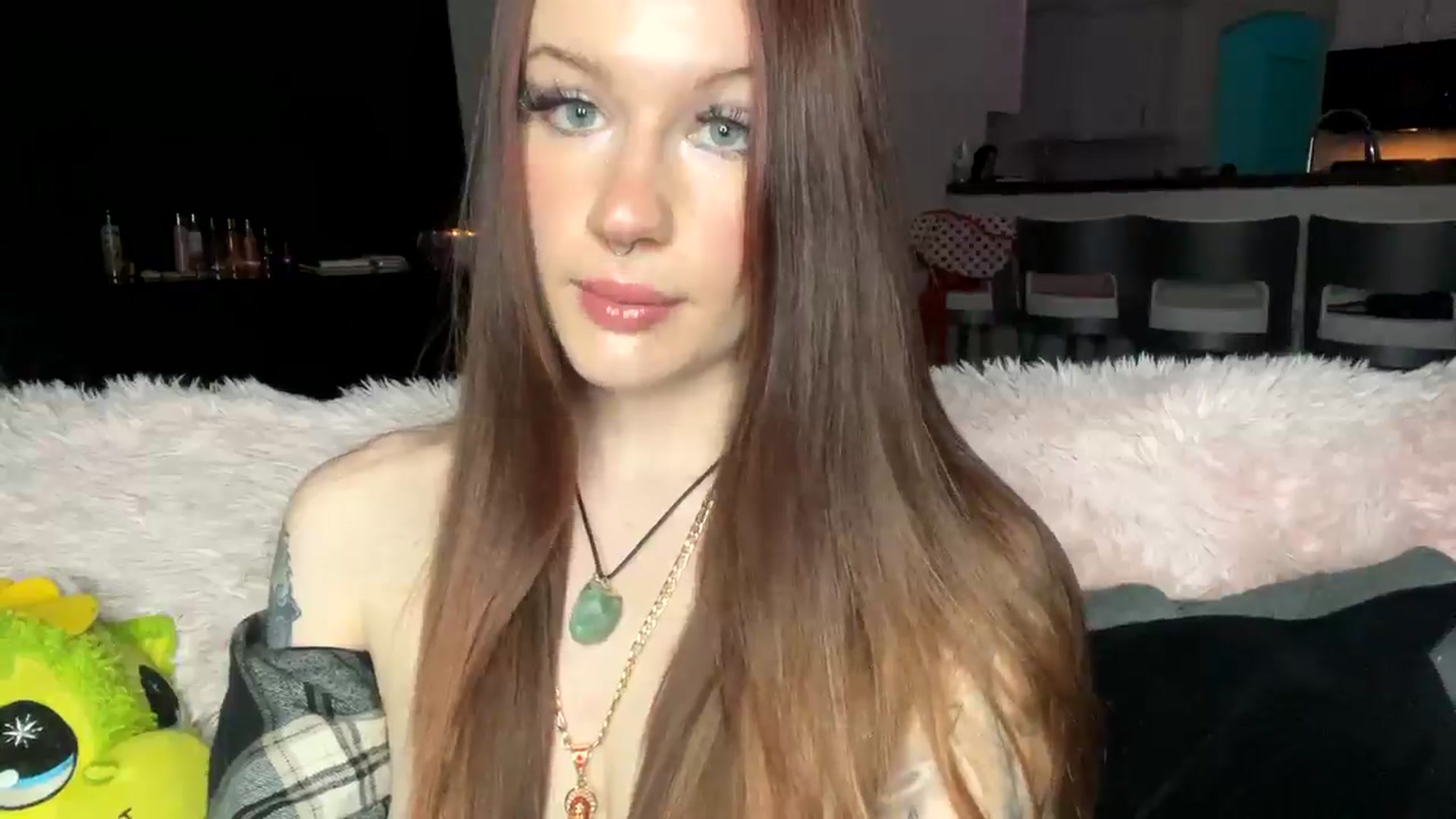 Gallery image thumbnail from RainStormin's myfreecams stream on, 03/12/2025, 06:52 image 2 of 20