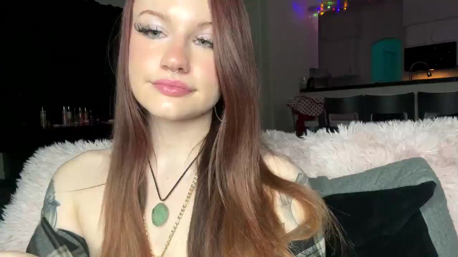 Gallery image thumbnail from RainStormin's myfreecams stream on, 03/12/2025, 09:17 image 3 of 20