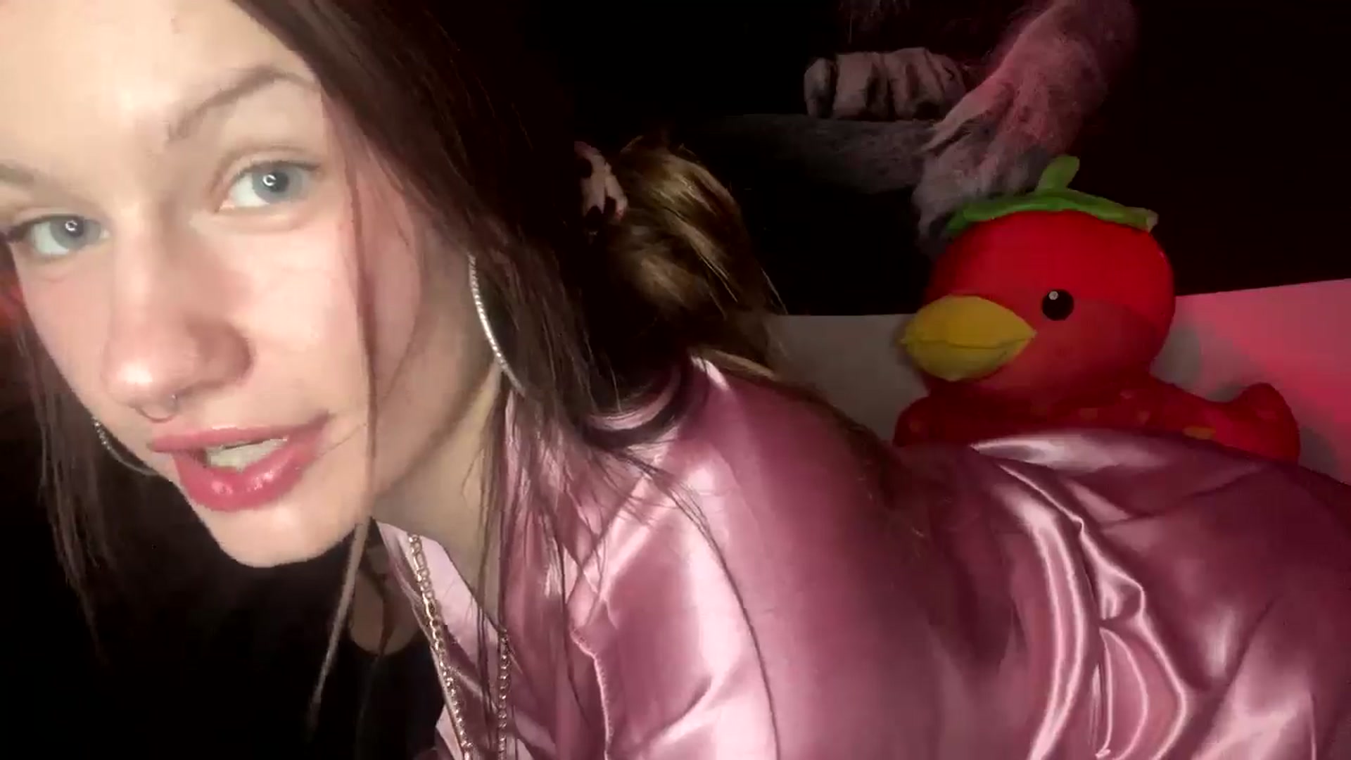 Gallery image thumbnail from RainStormin's myfreecams stream on, 03/15/2025, 14:59 image 7 of 20