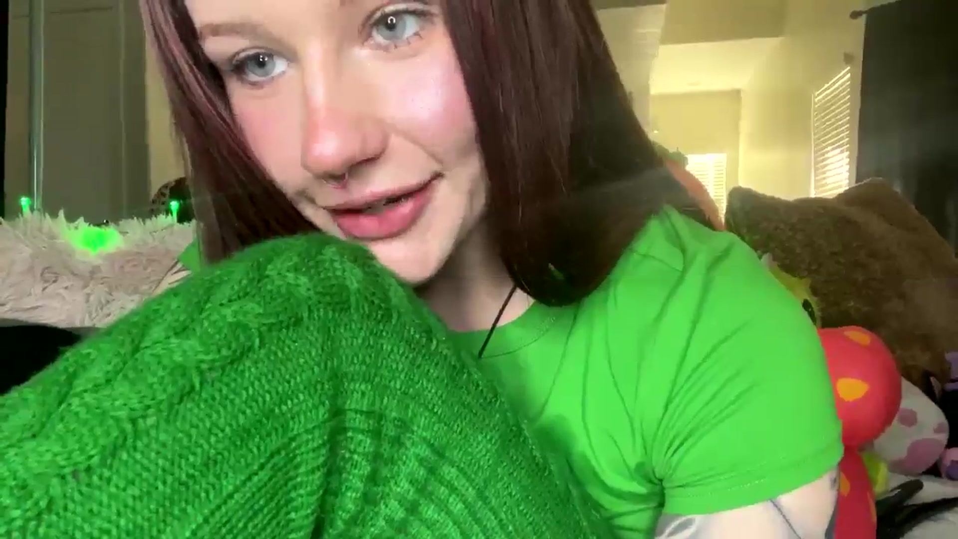 Gallery image thumbnail from RainStormin's myfreecams stream on, 03/16/2025, 16:23 image 5 of 20