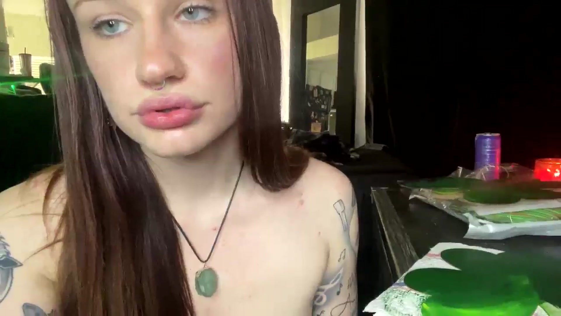Gallery image thumbnail from RainStormin's myfreecams stream on, 03/16/2025, 20:04 image 5 of 20
