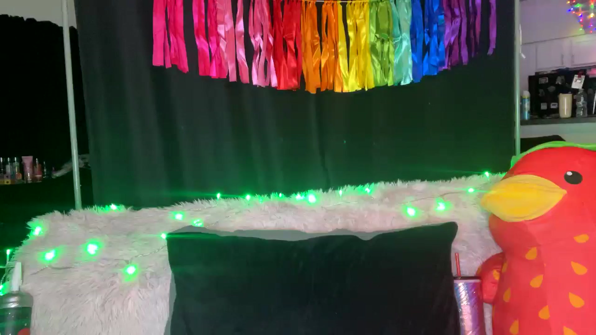 Gallery image thumbnail from RainStormin's myfreecams stream on, 03/18/2025, 05:54 image 6 of 20