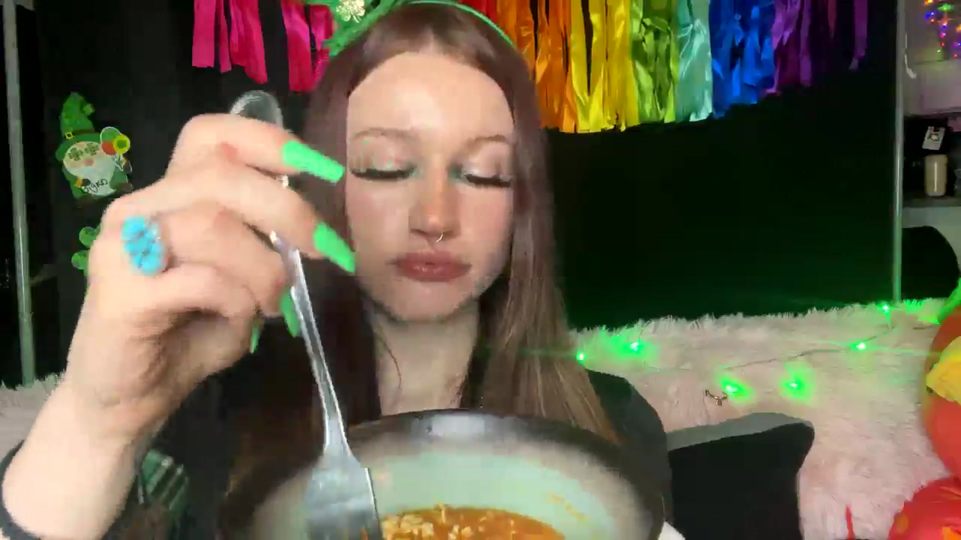 Gallery image thumbnail from RainStormin's myfreecams stream on, 03/18/2025, 06:53 image 11 of 20