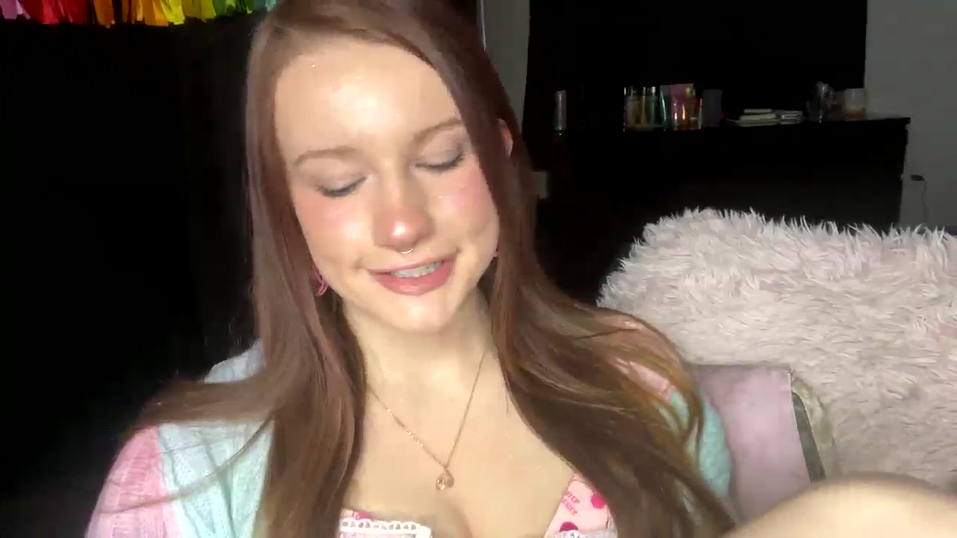 Gallery image thumbnail from RainStormin's myfreecams stream on, 03/21/2025, 07:00 image 11 of 20