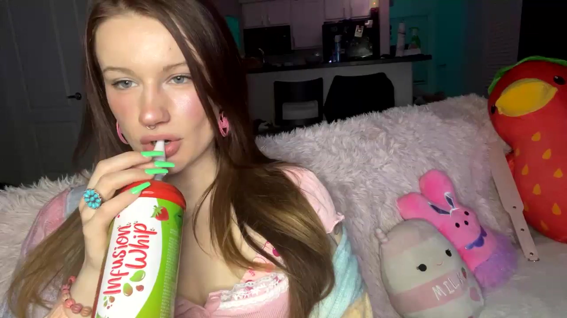 Gallery image thumbnail from RainStormin's myfreecams stream on, 03/21/2025, 07:00 image 20 of 20